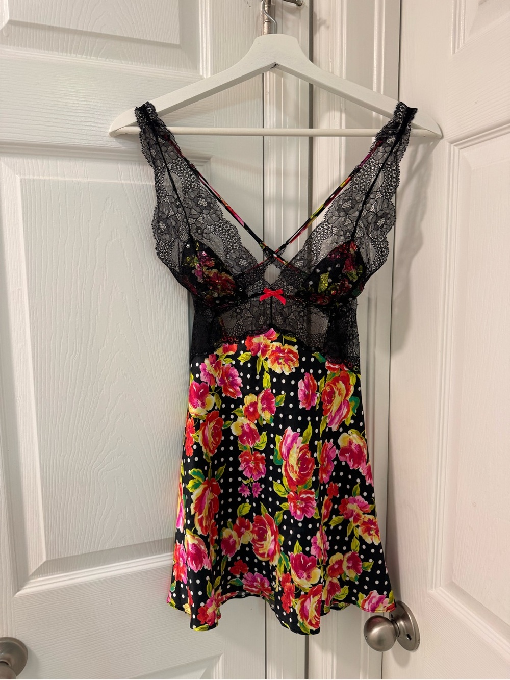 Victoria's Secret black lace floral polka dot print slip dress size small pink